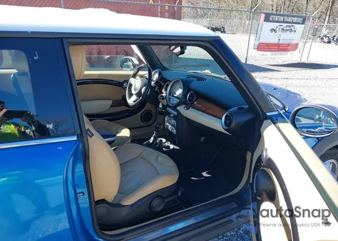 2010 Mini Cooper S z USA, uszkodzony, nr VIN WMWMF7C55ATW89076